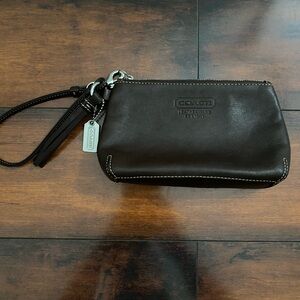 Coach Brown Leather Wristlet Y2K